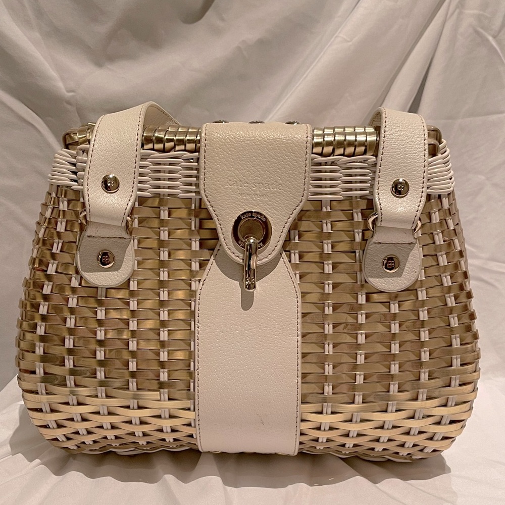 Kate Spade New York Havana Avita Basket Bag
Purse